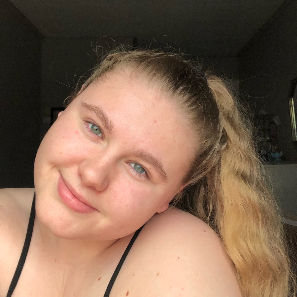 Meet your Posher, Victoria